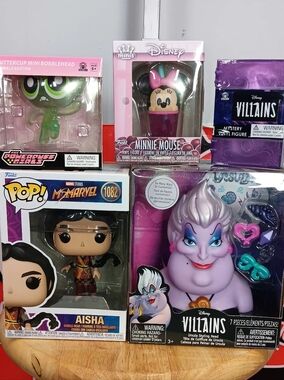 Bundle Disney Ursula Styling Head Toy – Purple, White, Black, Teal, Pink